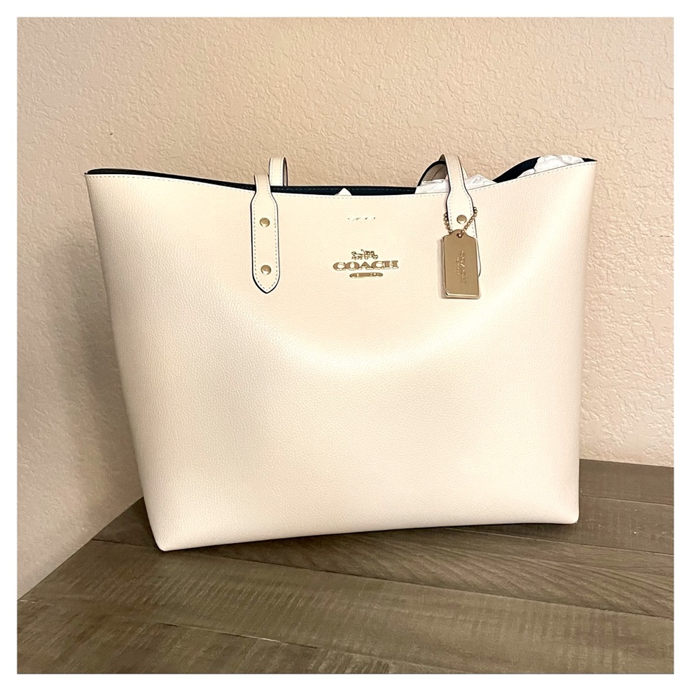 Coach shoulder bag